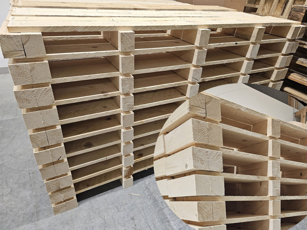 Stapel mit 2-Wege-Kantholz-Paletten